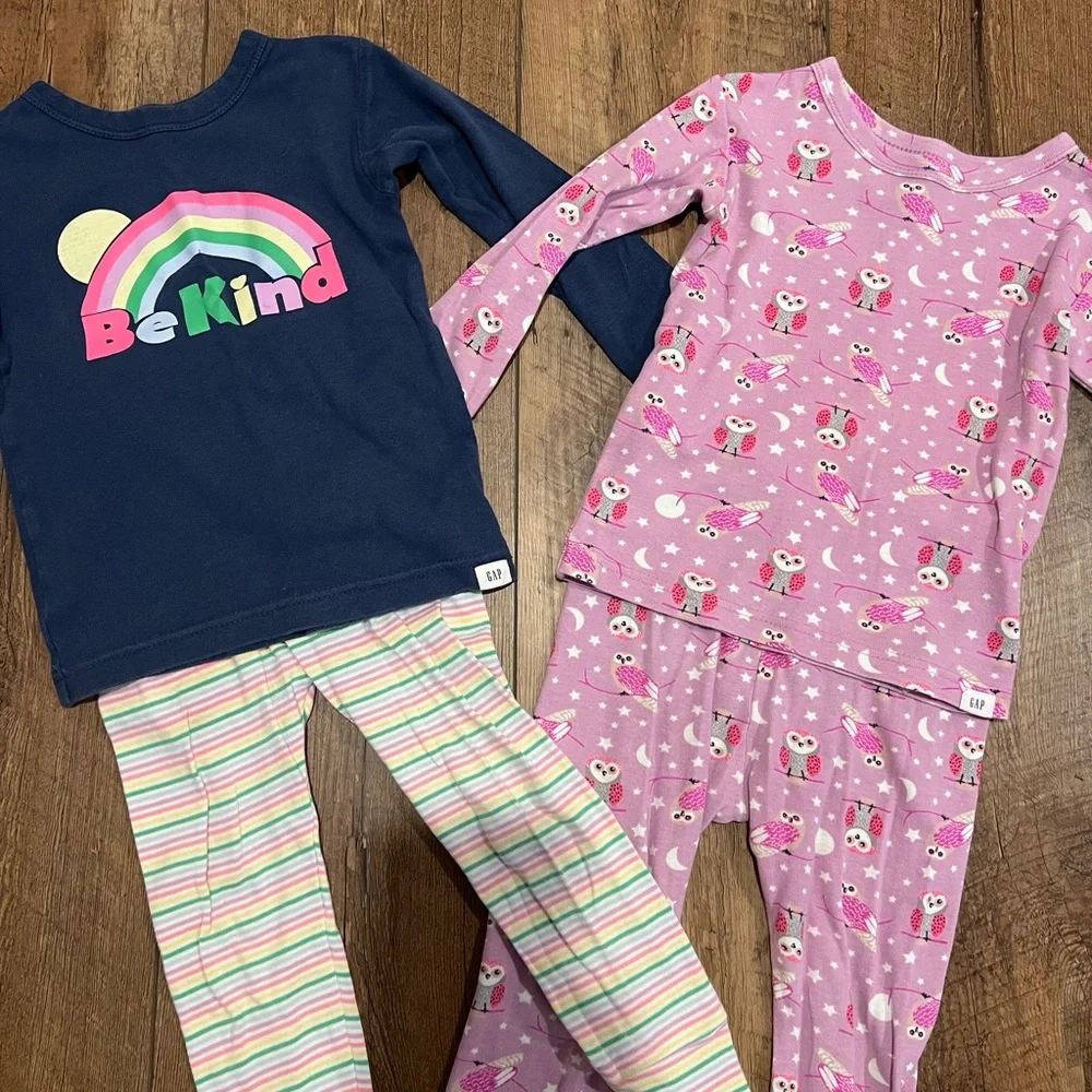 Baby Gap Bundle of 2 Pajama Sets, 2T